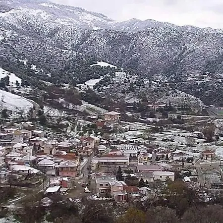 Country #2 20min From Trikala شقة *